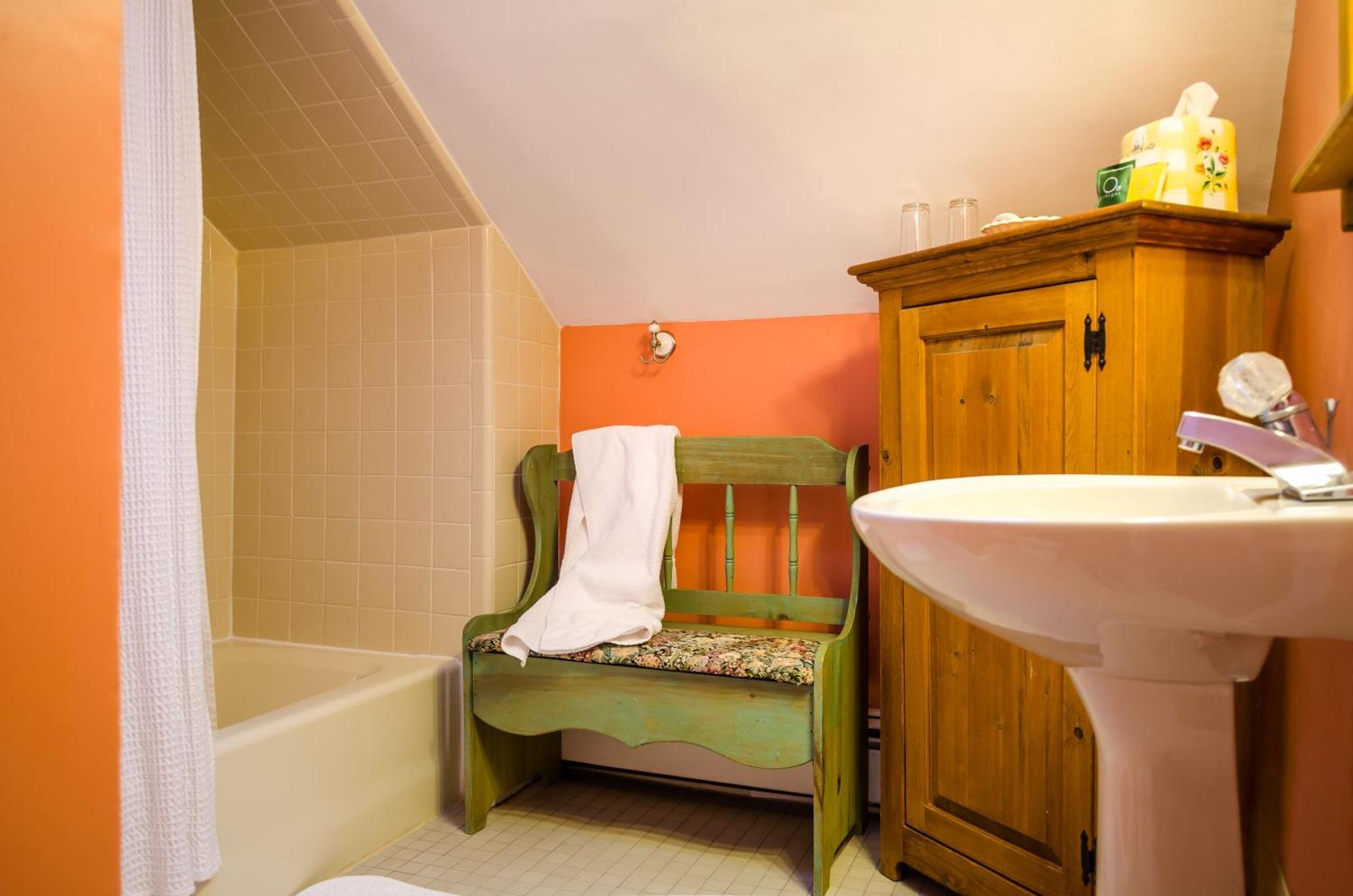 Carisbrooke Inn Bed & Breakfast Ventnor Екстериор снимка